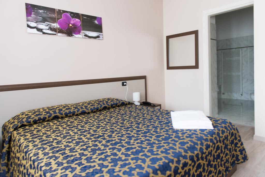 Locanda San Fiorenzo Fiorenzuola d'Arda Room photo