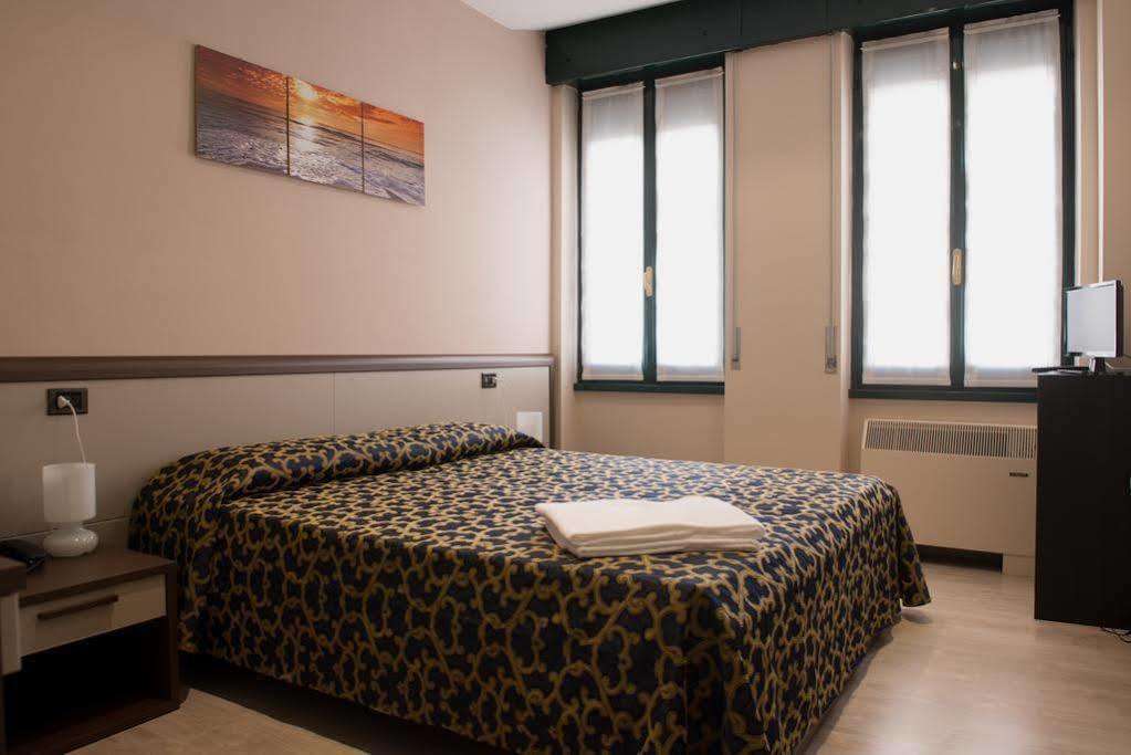 Locanda San Fiorenzo Fiorenzuola d'Arda Exterior photo